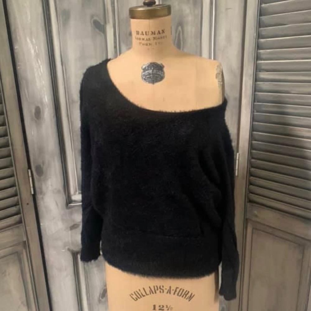 Marled Reunited Clothing Black Fuzzy Sweater Size Large